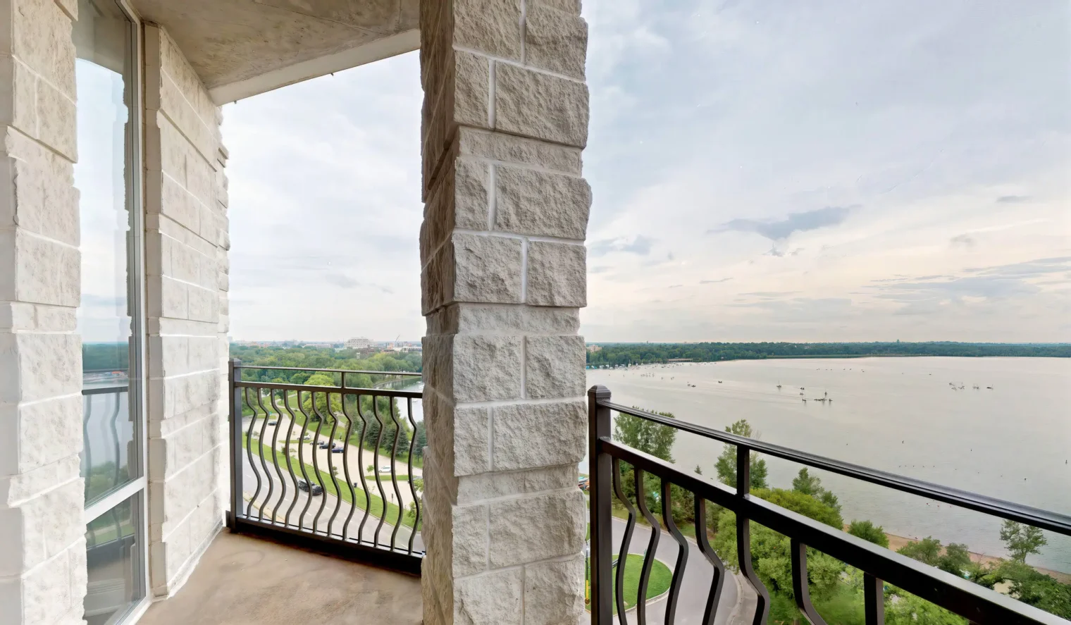 1920 1121 Beach Club Excelsior 1920x1121 LE upscale strong tone enhance 30 color enhance 30