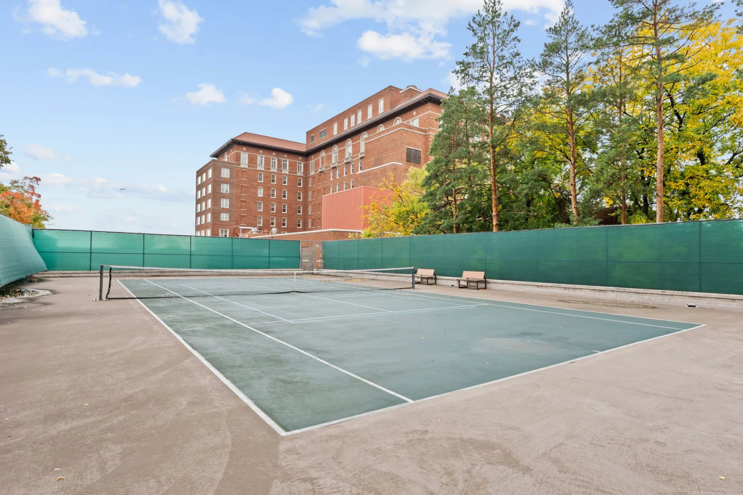 35 web or mls 2900 thomas ave s 35