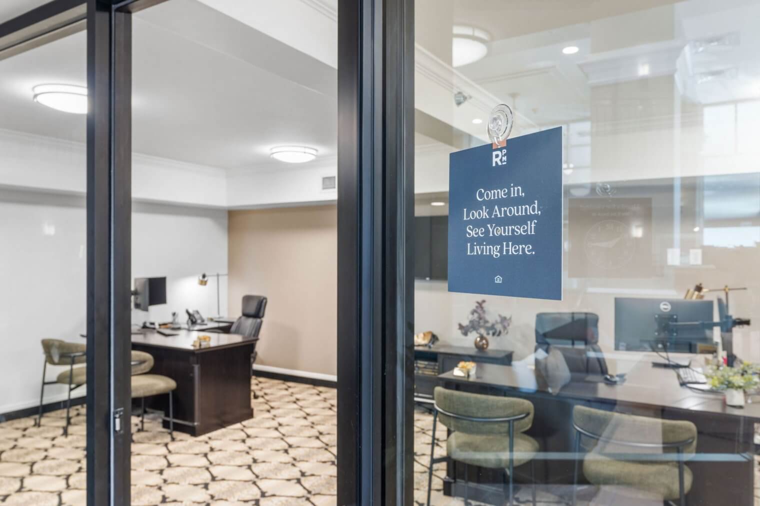 139 web or mls 2900 thomas ave s additional photos 3